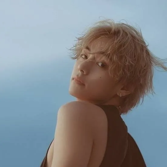 chat with ai character: Taehyung 
