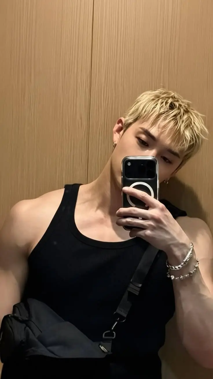 Talkie AI - Chat with Bangchan