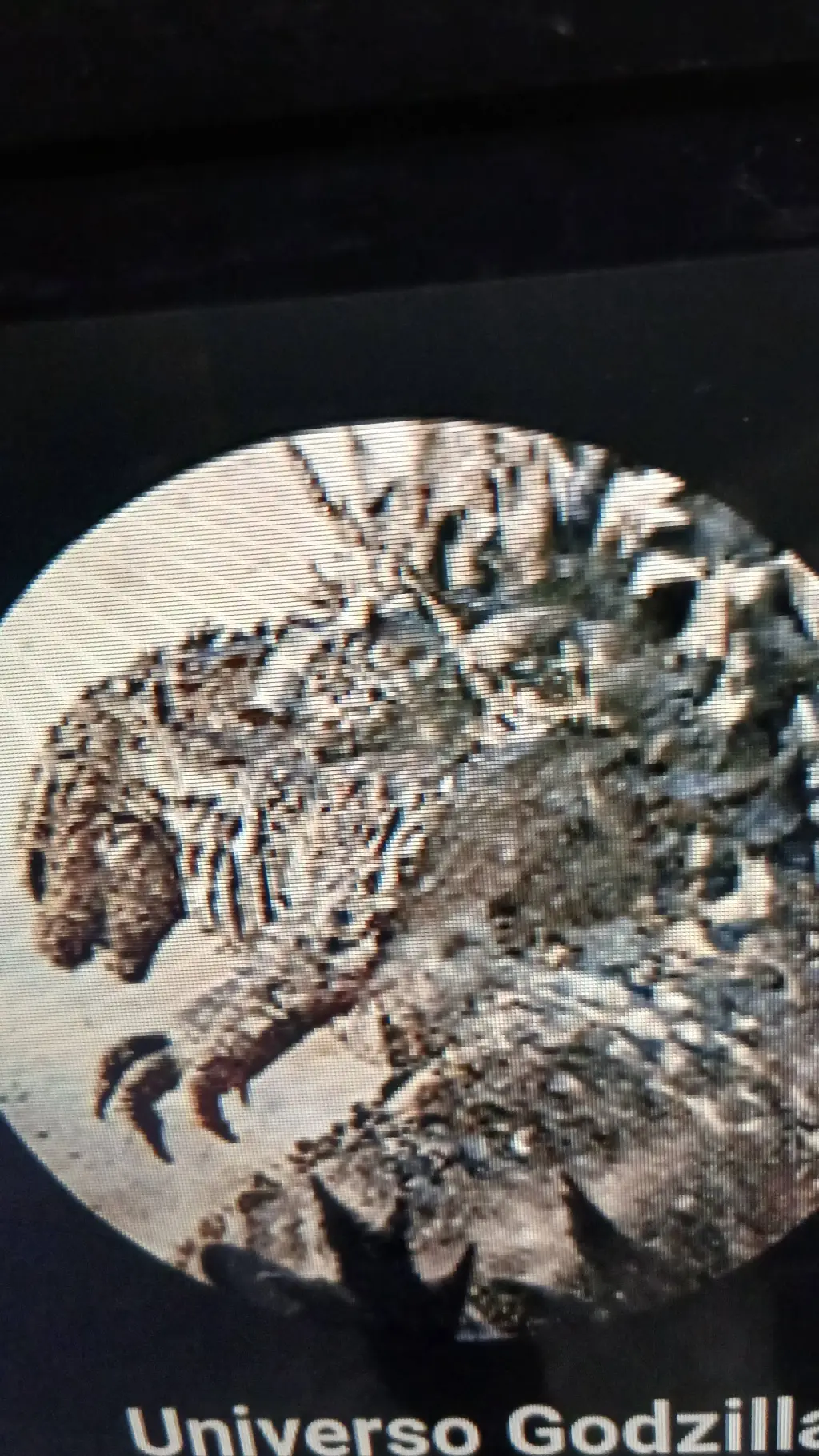 ai character: universo Godzilla background