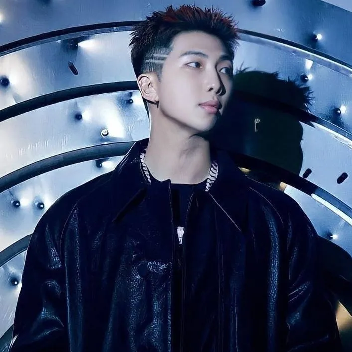 chat with ai character: Kim Nam-joon