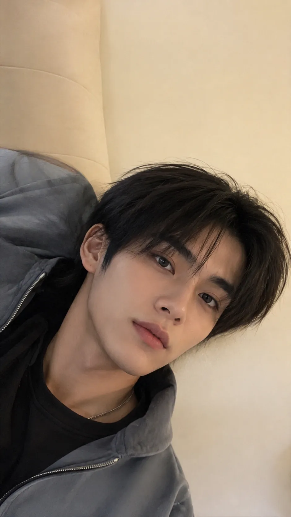 ai character: Evan background