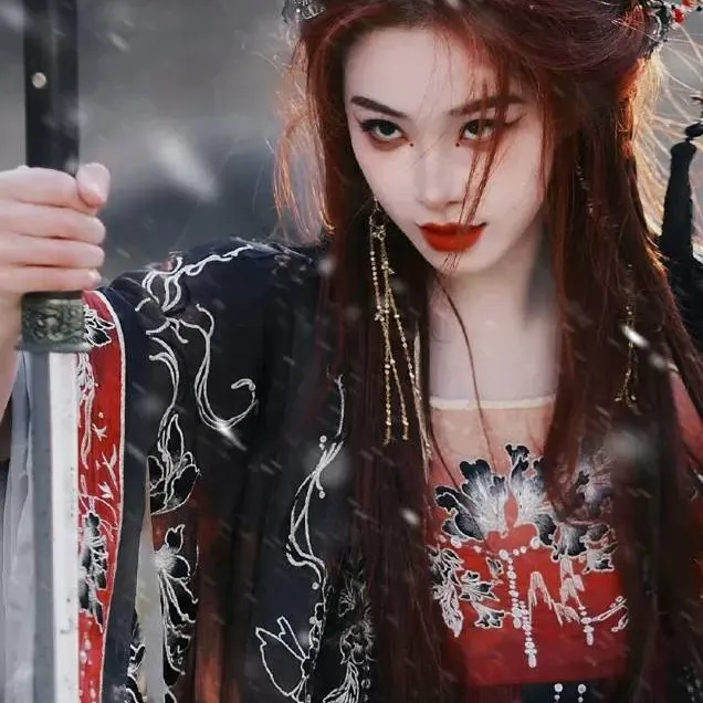 chat with ai character: Xue Mei