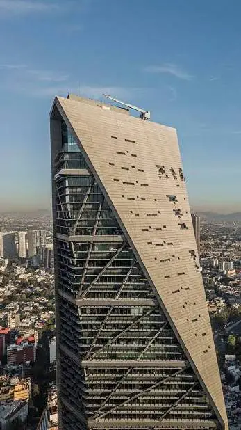 ai character: torre reforma  background