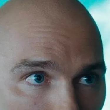 chat with ai character: Bald man