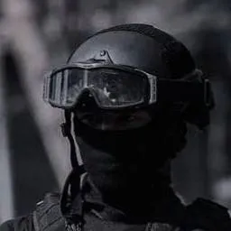 chat with ai character: eres militar 
