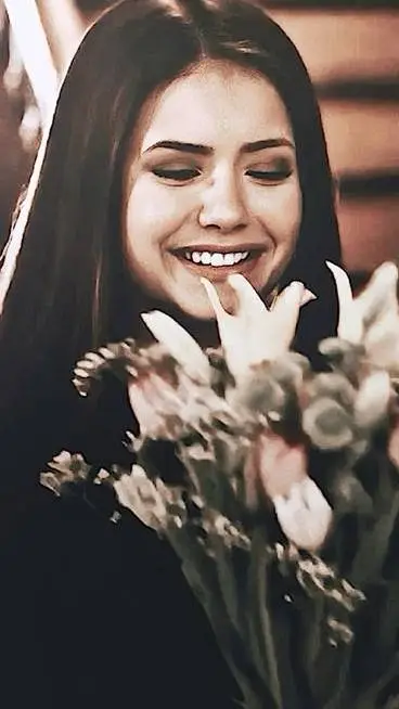 ai character: Elena Gilbert background