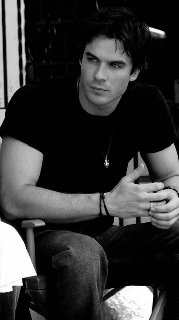 ai character: Damon Salvatore background