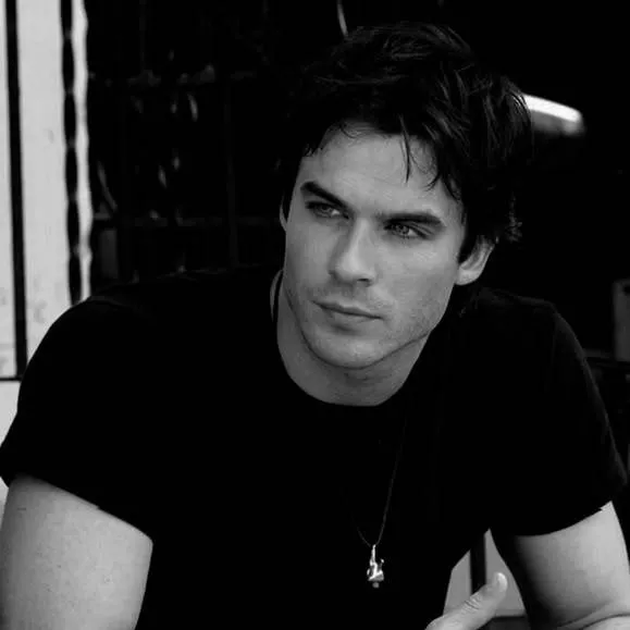 chat with ai character: Damon Salvatore