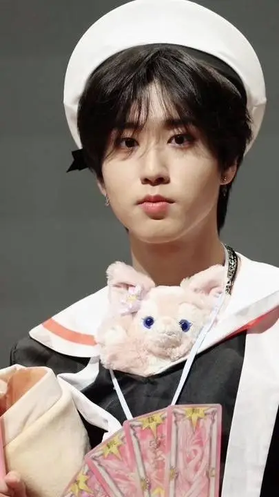 ai character: Han Jisung background