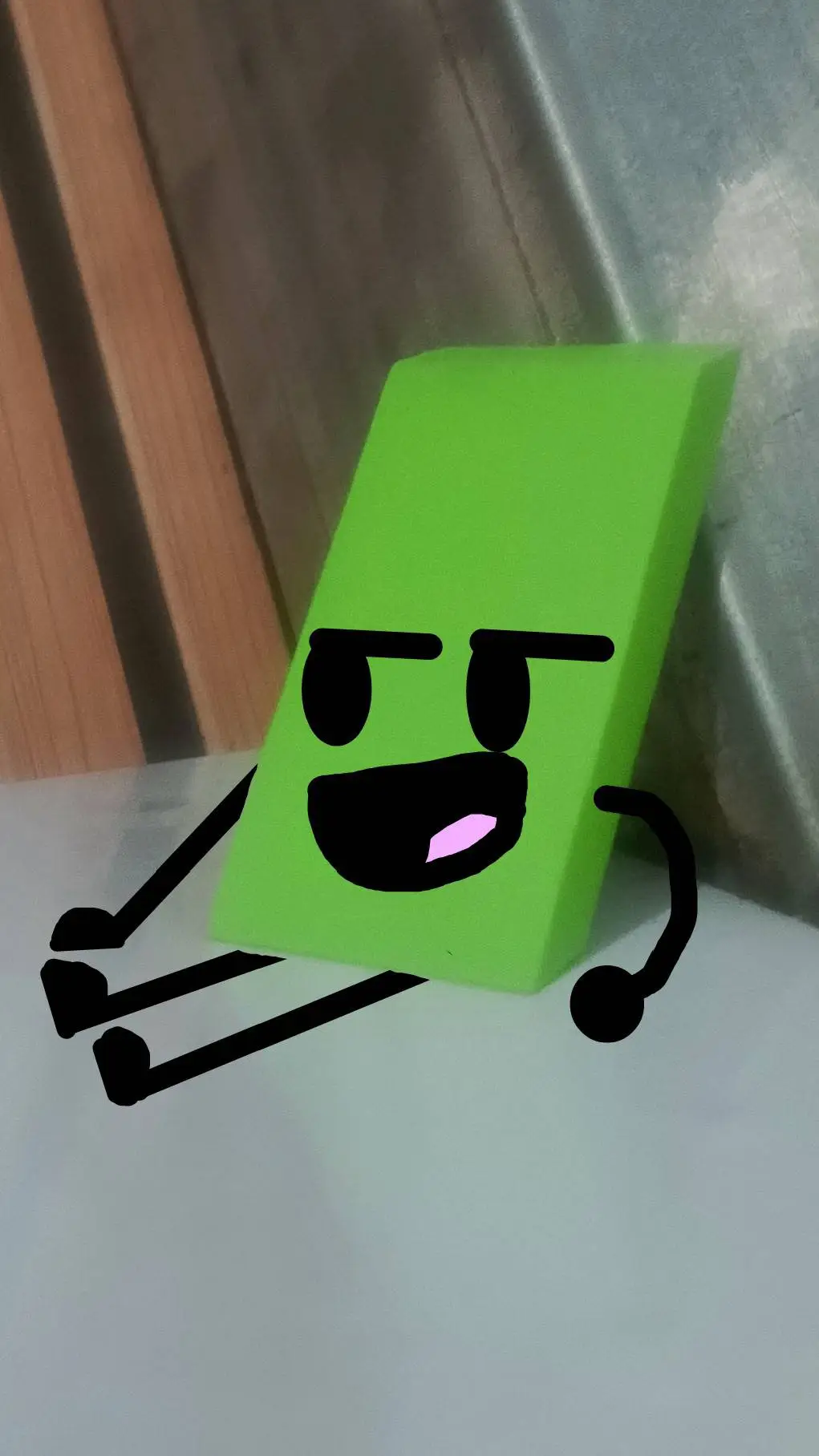 ai character: GreenEraser [BFDI] background