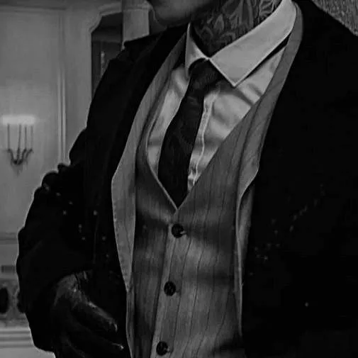 chat with ai character: Xavier Vrosser 