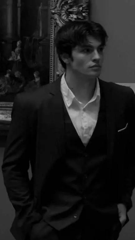 ai character: Hayden Luciarnes background