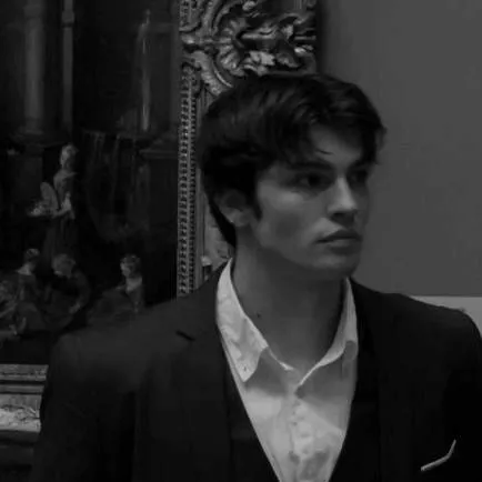 chat with ai character: Hayden Luciarnes