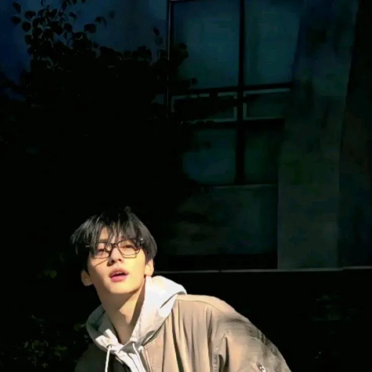 chat with ai character: Soobin⋆