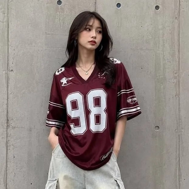 chat with ai character: > Lana <