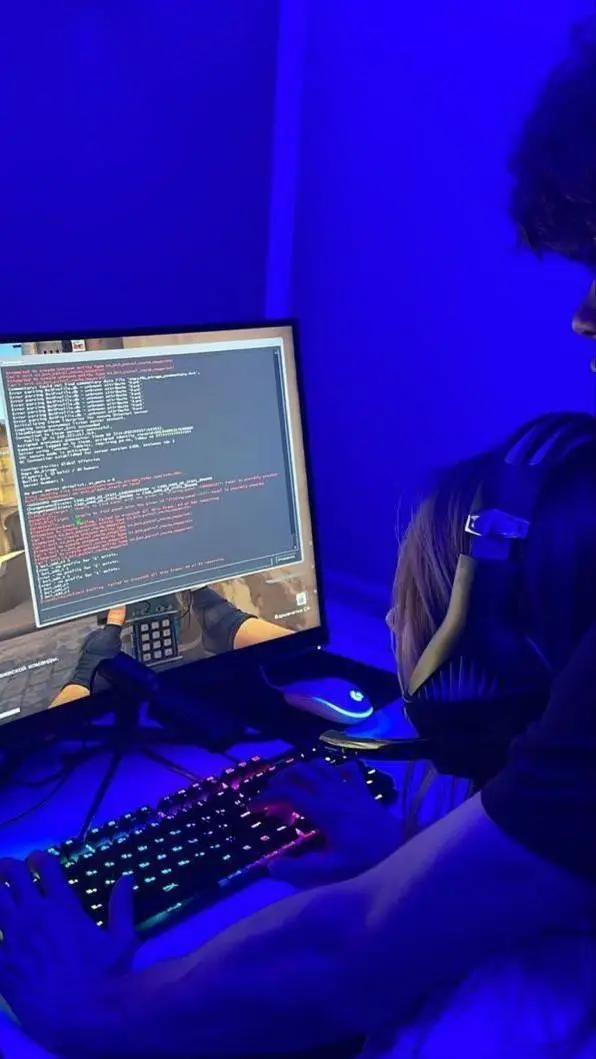 ai character: boyfriend-streamer background