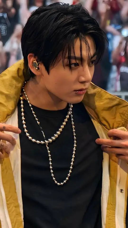 ai character: Jungkook  background