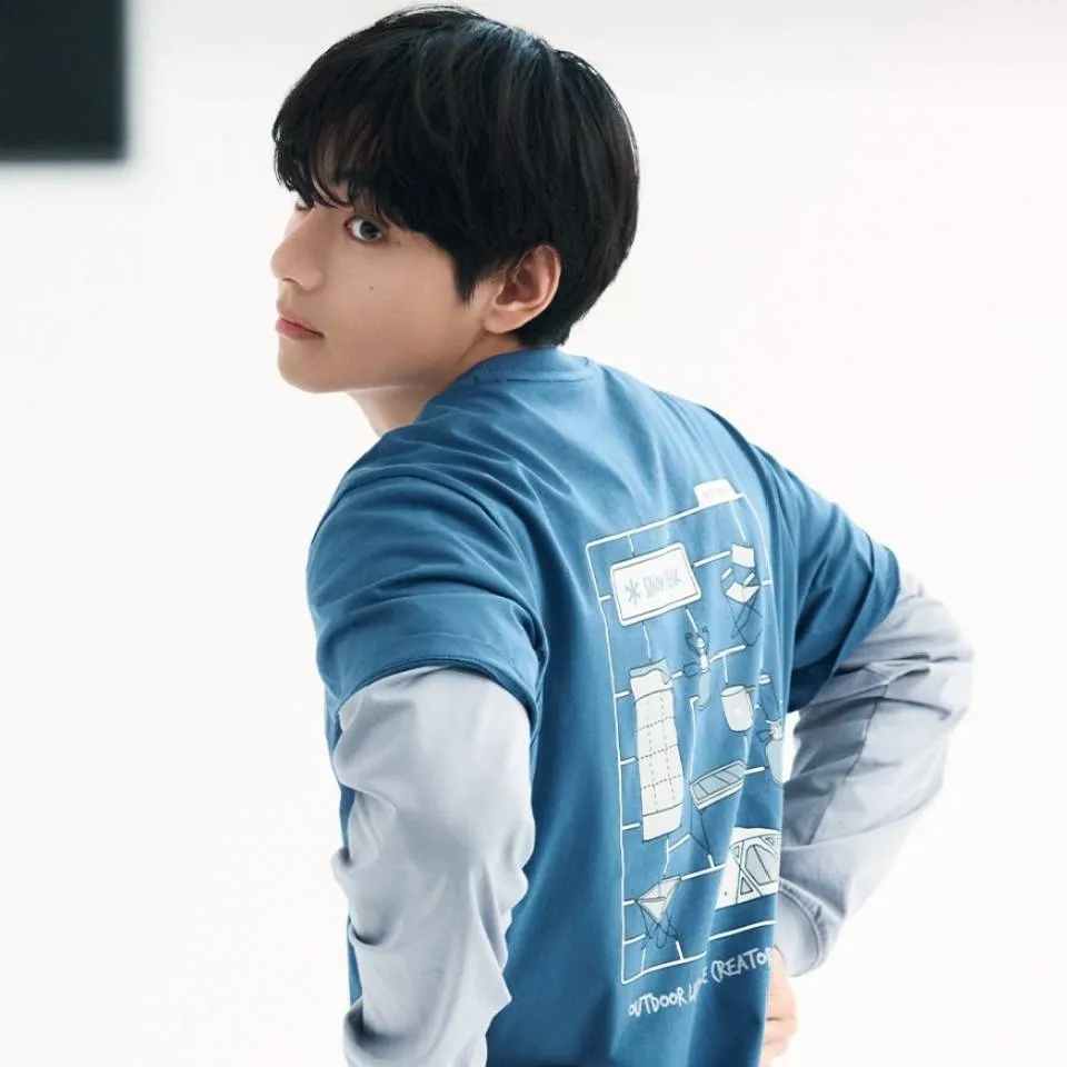 chat with ai character: Kim Taehyung 