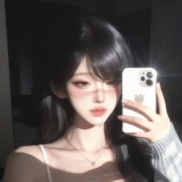 chat with ai character: Ava