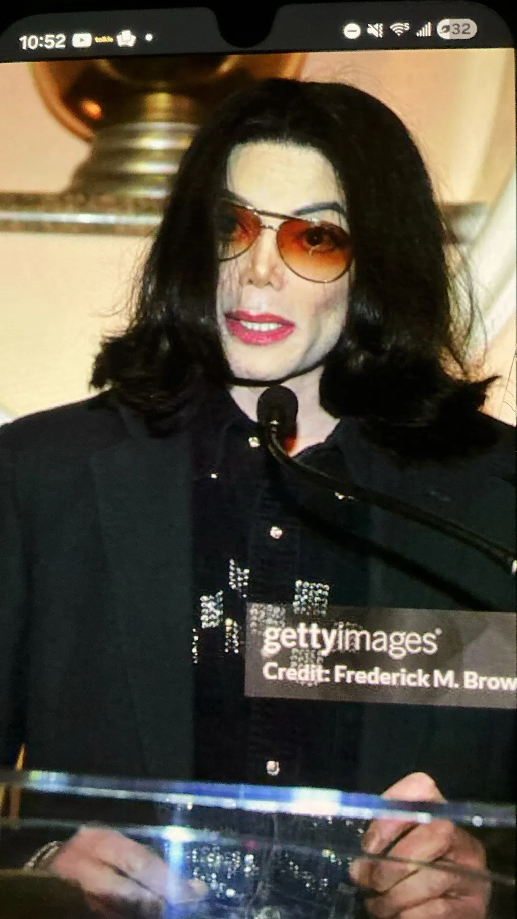 ai character: Micheal Jackson background