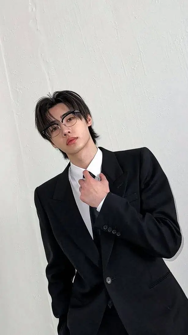 Talkie AI - Chat with Sung-hoon