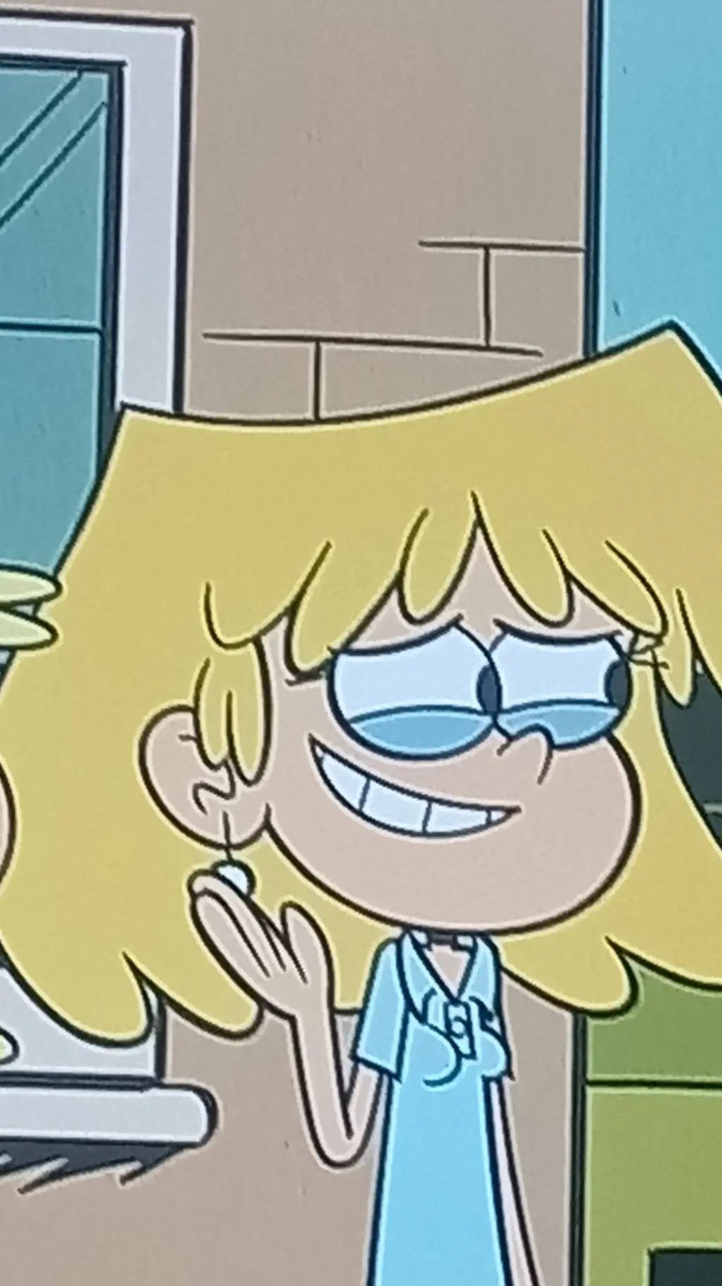 ai character: loud house crush  background