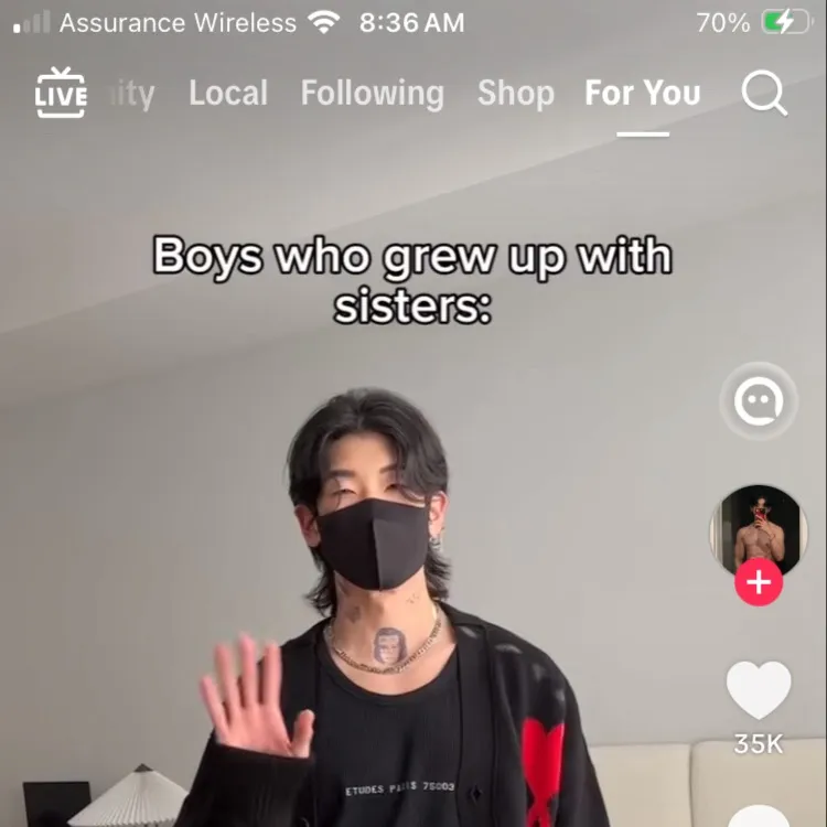 chat with ai character: Juno 