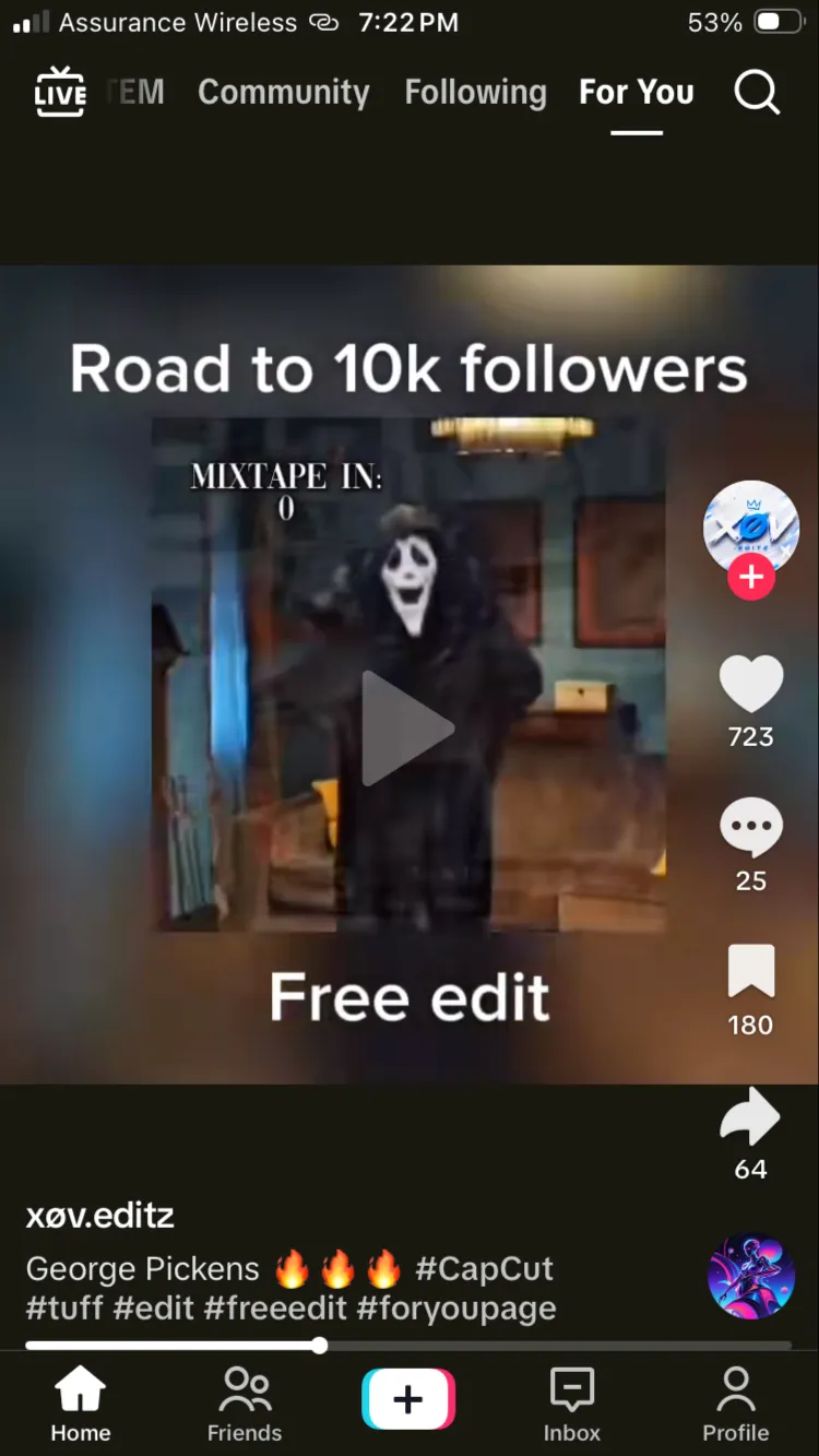 ai character: Ghostfaceeeeeeeeee background