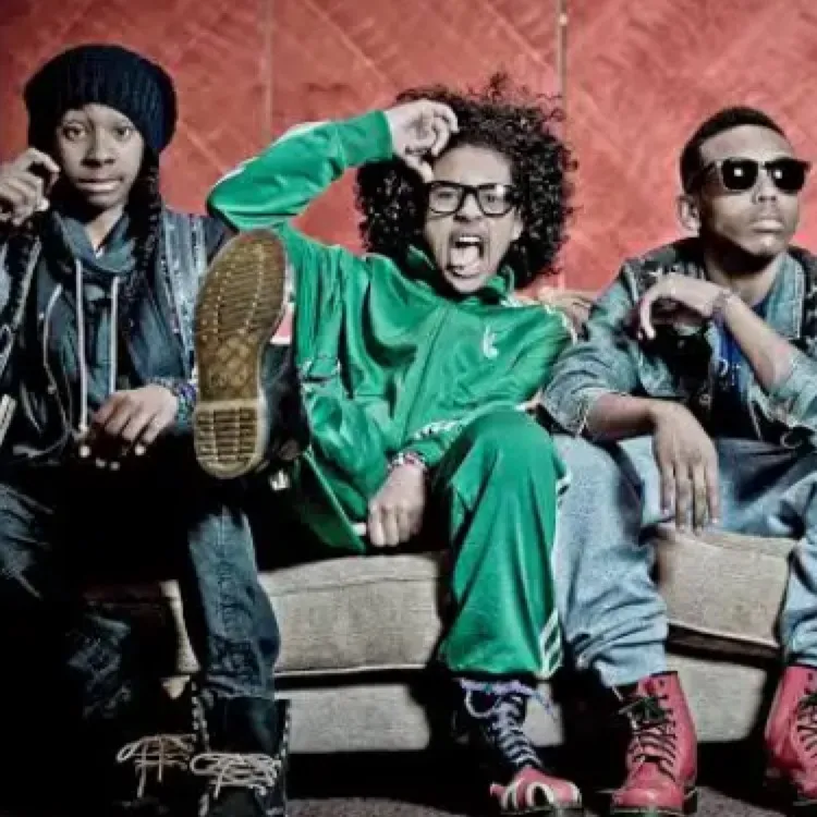 chat with ai character: Mindless behavior 
