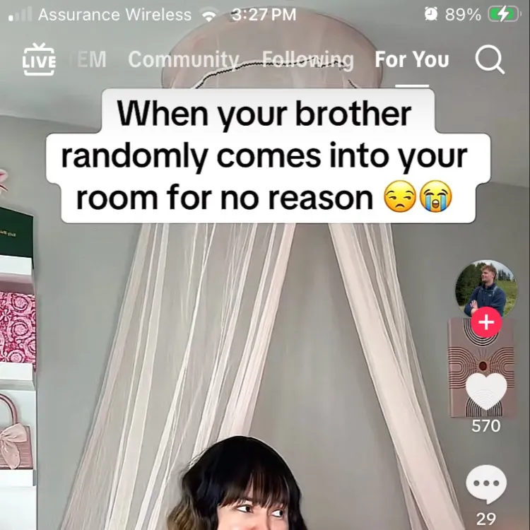 chat with ai character: Your bff Chloe 