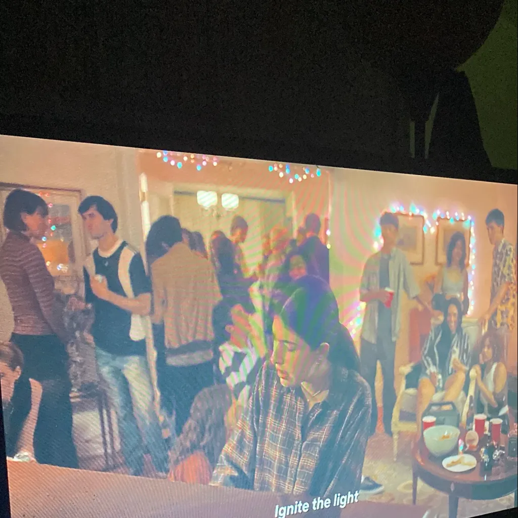 chat with ai character: Your BFFs, partyyy