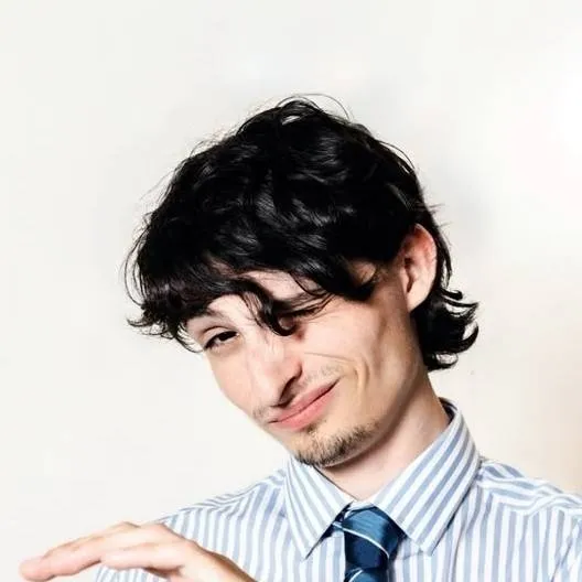 chat with ai character: Finn Wolfhard 