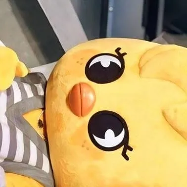 chat with ai character: lixie🐥