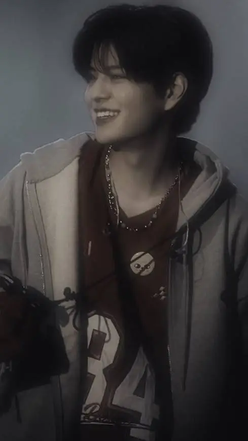 ai character: Kim Seungmin background