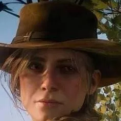 chat with ai character: Sadie adler 