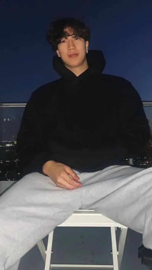 ai character: Ben kim background