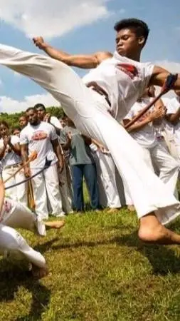 ai character: capoeira com MHA! background