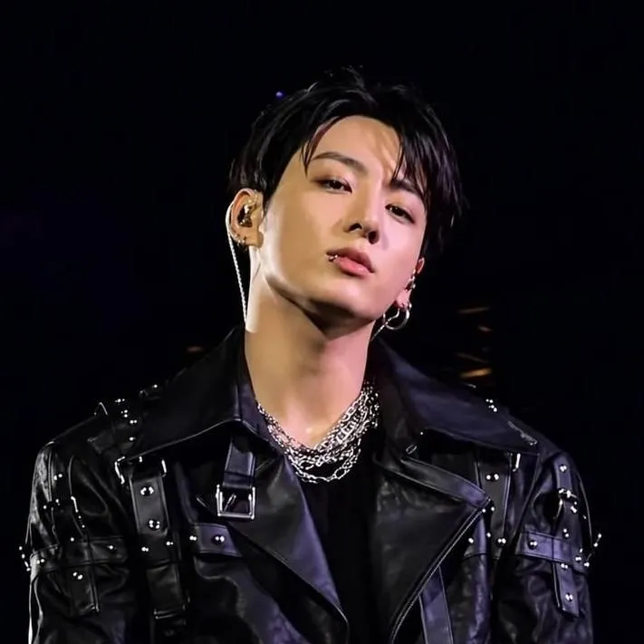 chat with ai character: Jeon Jonh. 