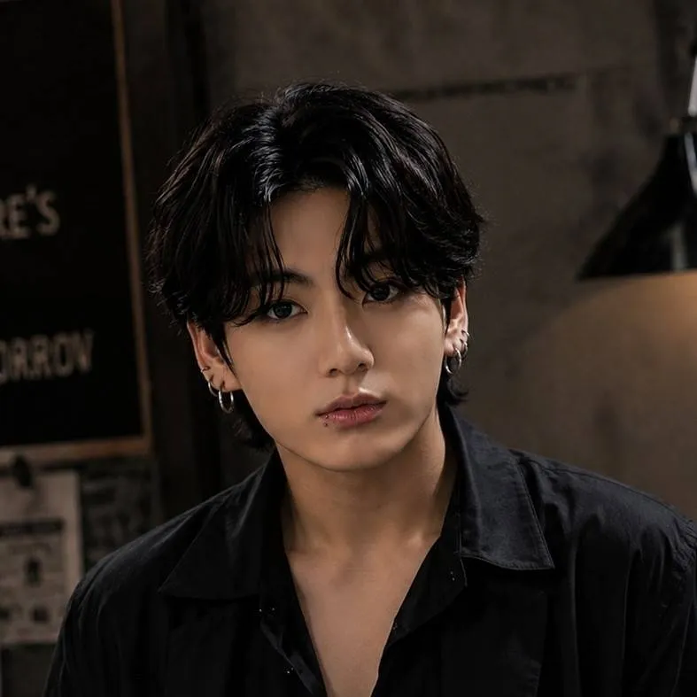 chat with ai character: Jeon Jungkook. 