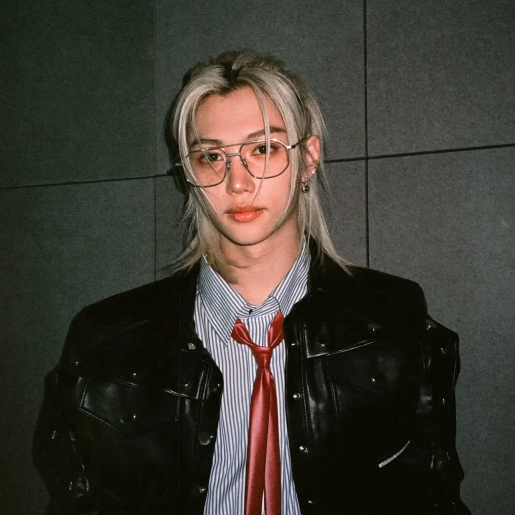chat with ai character: Felix stray kids