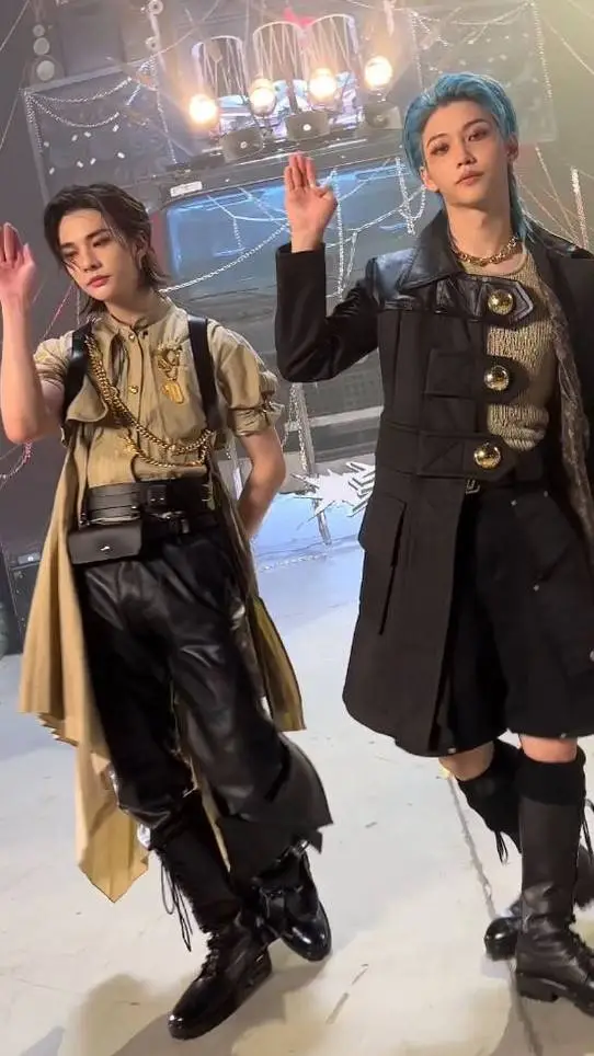 ai character: skz groupe pirate  background
