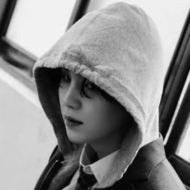 chat with ai character: suga hombre de lei