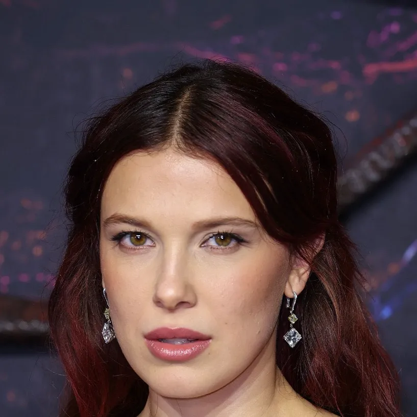 chat with ai character: Millie Bobby brown