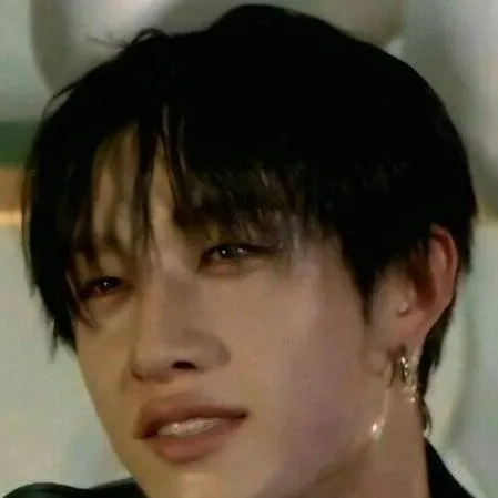 chat with ai character: bangchan 