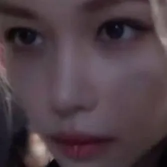 chat with ai character: skz