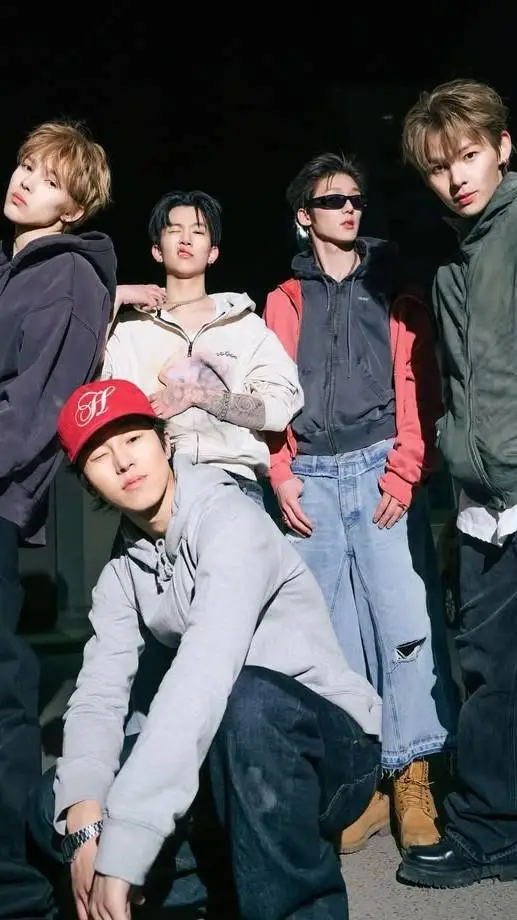 ai character: WAYFBOYS  background