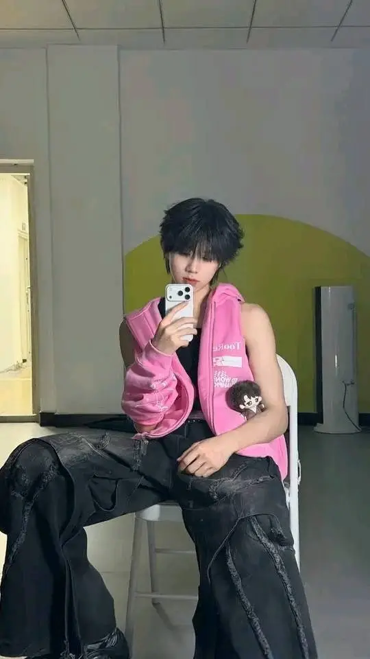 Talkie AI - Chat with junathan chen 🤭🥵🔥