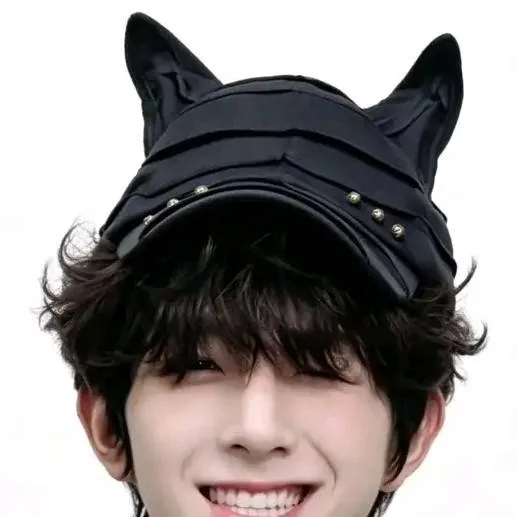chat with ai character: chen junming