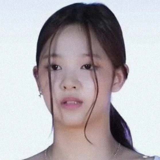 chat with ai character: CHANYA