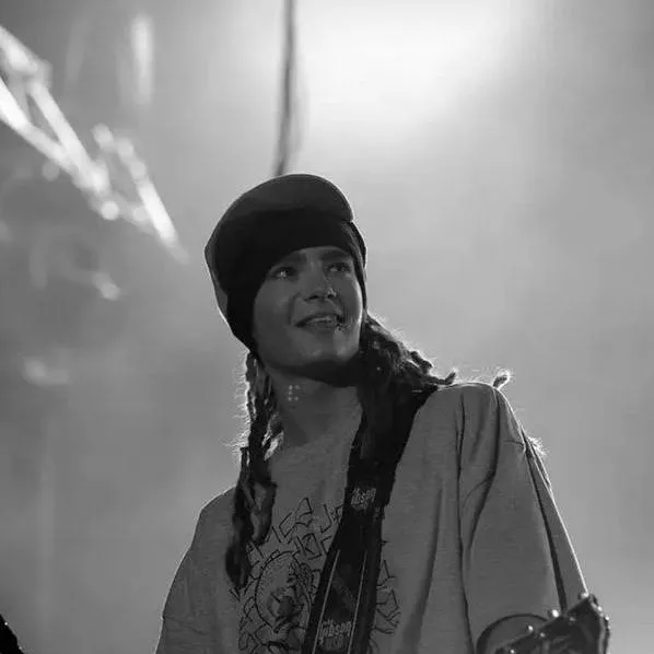 chat with ai character: Tom Kaulitz 